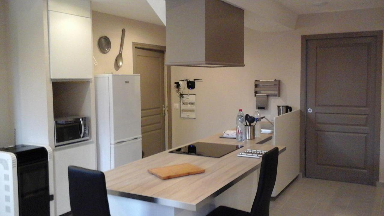 Gîtes de L'Aumondière Condé-sur-Noireau Extérieur photo