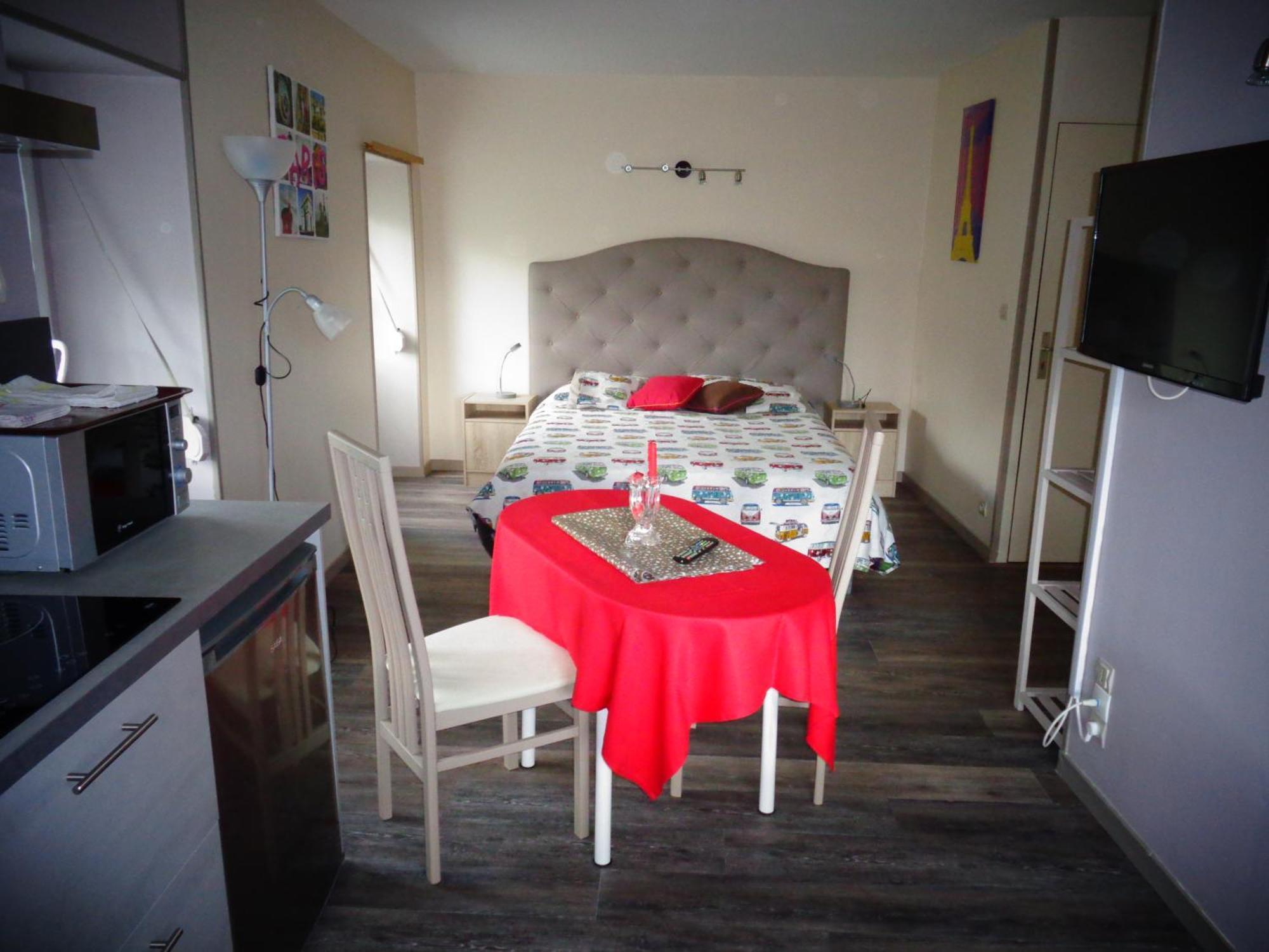 Gîtes de L'Aumondière Condé-sur-Noireau Extérieur photo