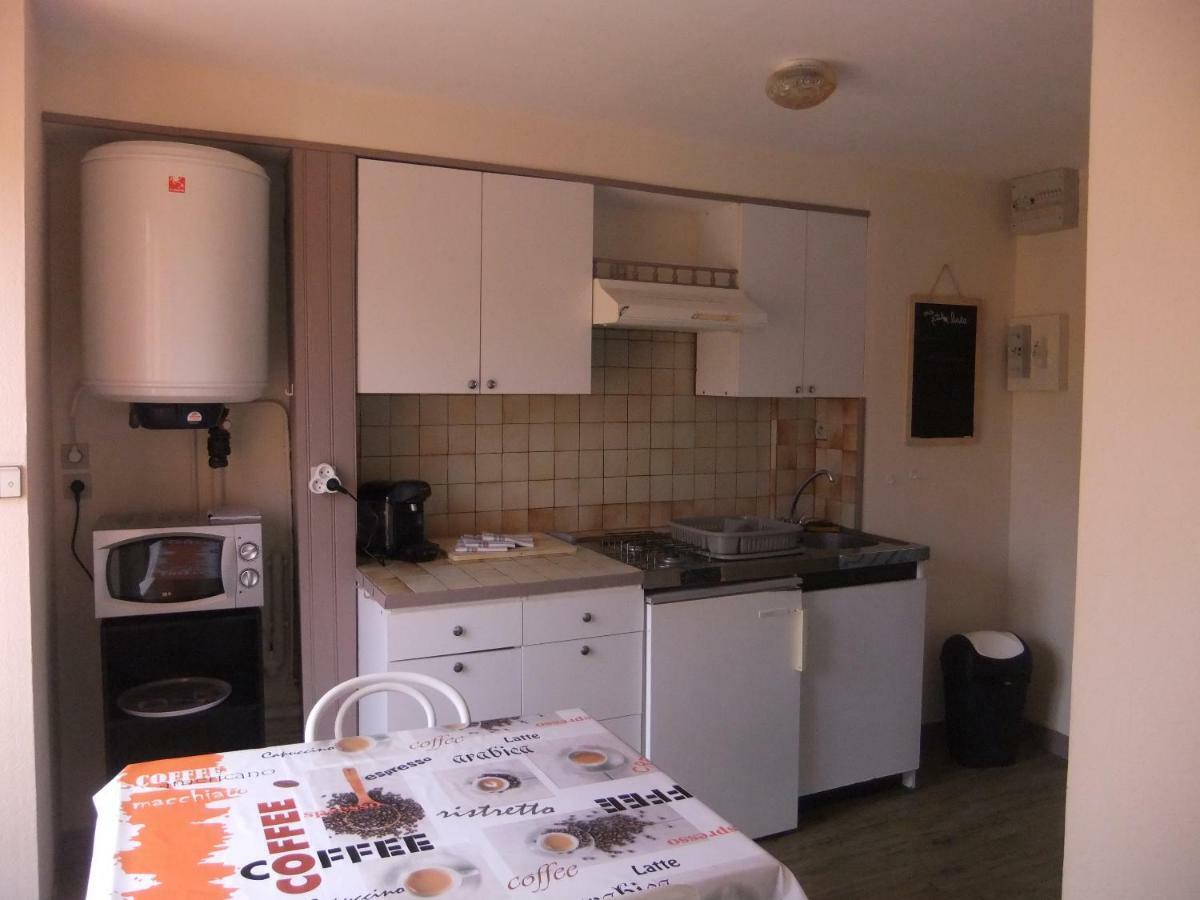 Gîtes de L'Aumondière Condé-sur-Noireau Extérieur photo