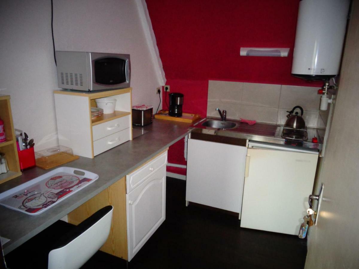 Gîtes de L'Aumondière Condé-sur-Noireau Extérieur photo